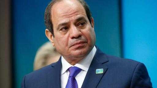 الرئيس السيسي يدعو كبرى الشركات الكورية لإنشاء منطقة صناعية داخل ”اقتصادية قناة... الرئيس السيسي يدعو كبرى الشركات الكورية لإنشاء منطقة صناعية داخل ”اقتصادية قناة السويس”