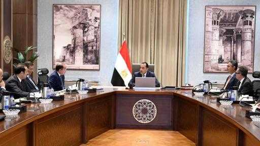 رئيس الوزراء: تأمين احتياطات آمنة من السلع الاستراتيجية يأتي ضمن أولويات الحكومة حاليًا