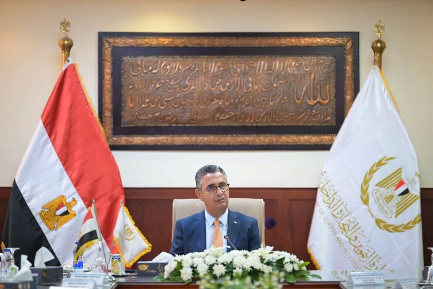 وزير التموين