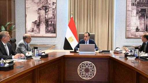 رئيس الوزراء يُناقش محاور جلسة ”مسيرة الطاقة” بمنتدى مصر 2026
