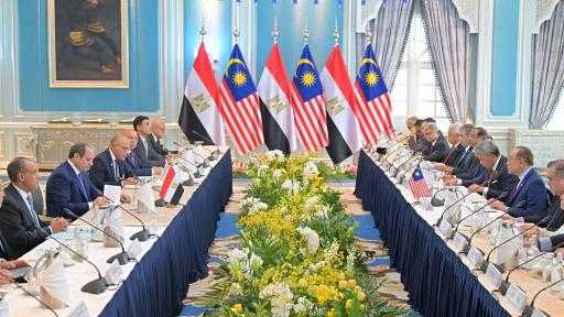 الرئيس السيسي: نتطلع إلى التعاون مع ماليزيا بقطاعات الطاقة والصناعة والإلكترونيات والزراعة