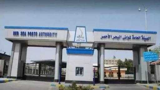 تداول 10 آلاف طن و511 شاحنة بضائع بمواني البحر الأحمر تداول 10 آلاف طن و511 شاحنة بضائع بمواني البحر الأحمر