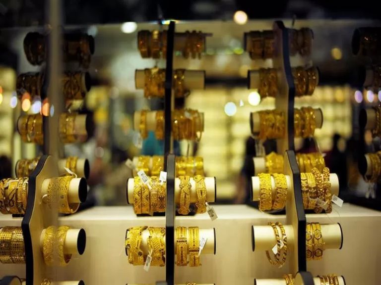 المشغولات الذهبية