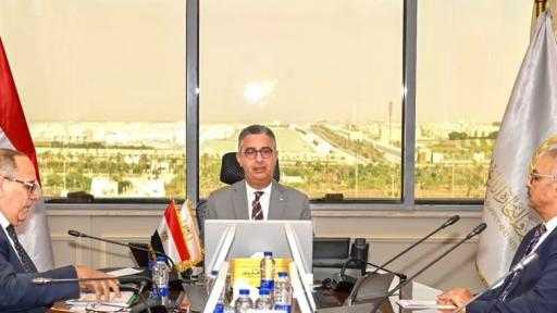 وزير التموين يبحث مع شركة «أدفانسز تليكوم» تطوير منصة رقمية وطنية لمشروع «كاري أون»