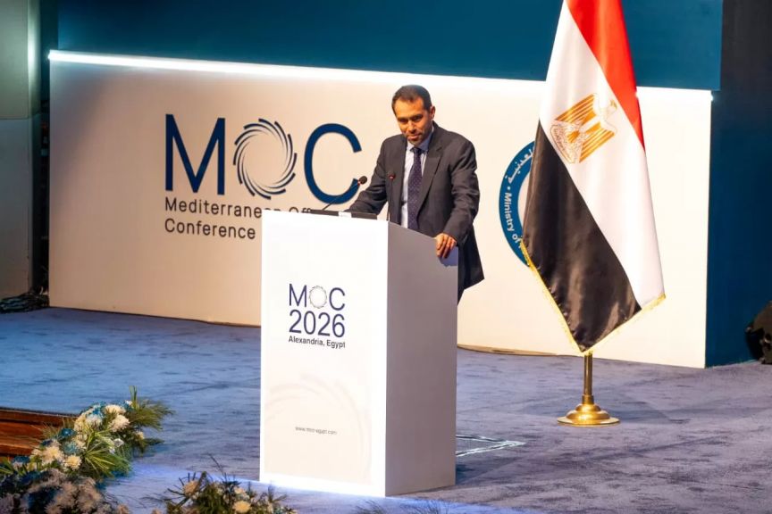 المسؤول بالشركة