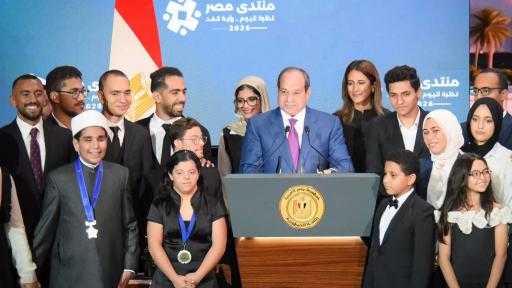 الرئيس السيسي: أوجه تحية تقدير واعتزاز للشعب المصري العظيم الذي تحمل بصبر وصلابة أعباء تلك المرحلة