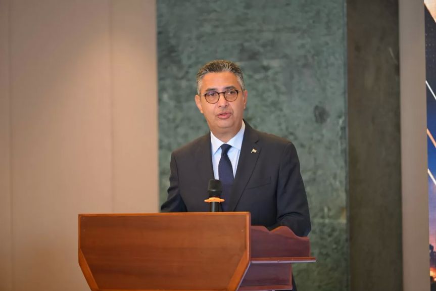 وزير التموين