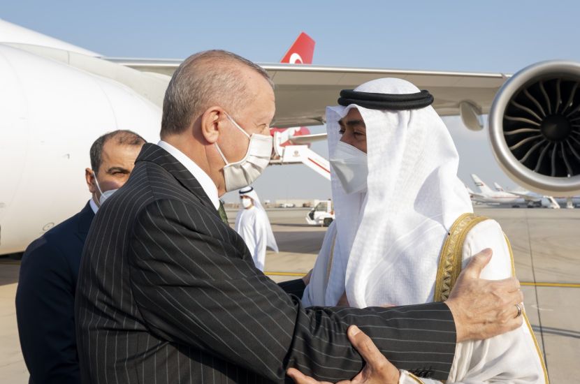 لقاء ولي عهد أبوظبي الشيخ محمد بن زايد ورئيس تركيا رجب طيب أردوغان
