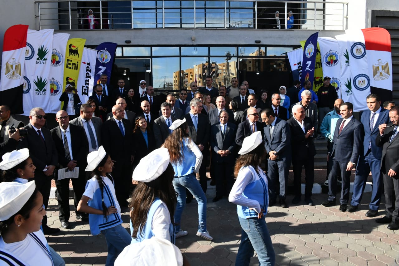 a5d593d6f628.jpg