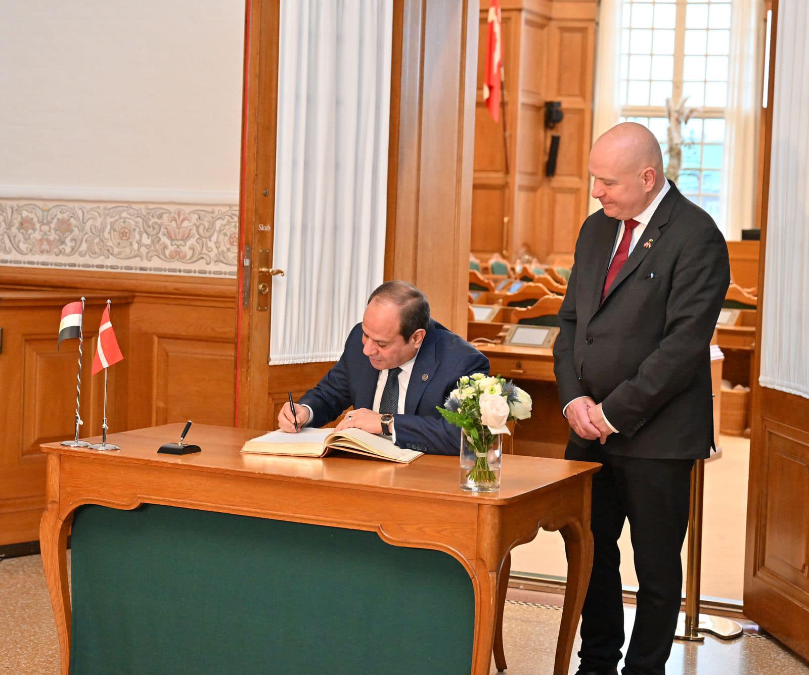 19d3abd21d72.jpg